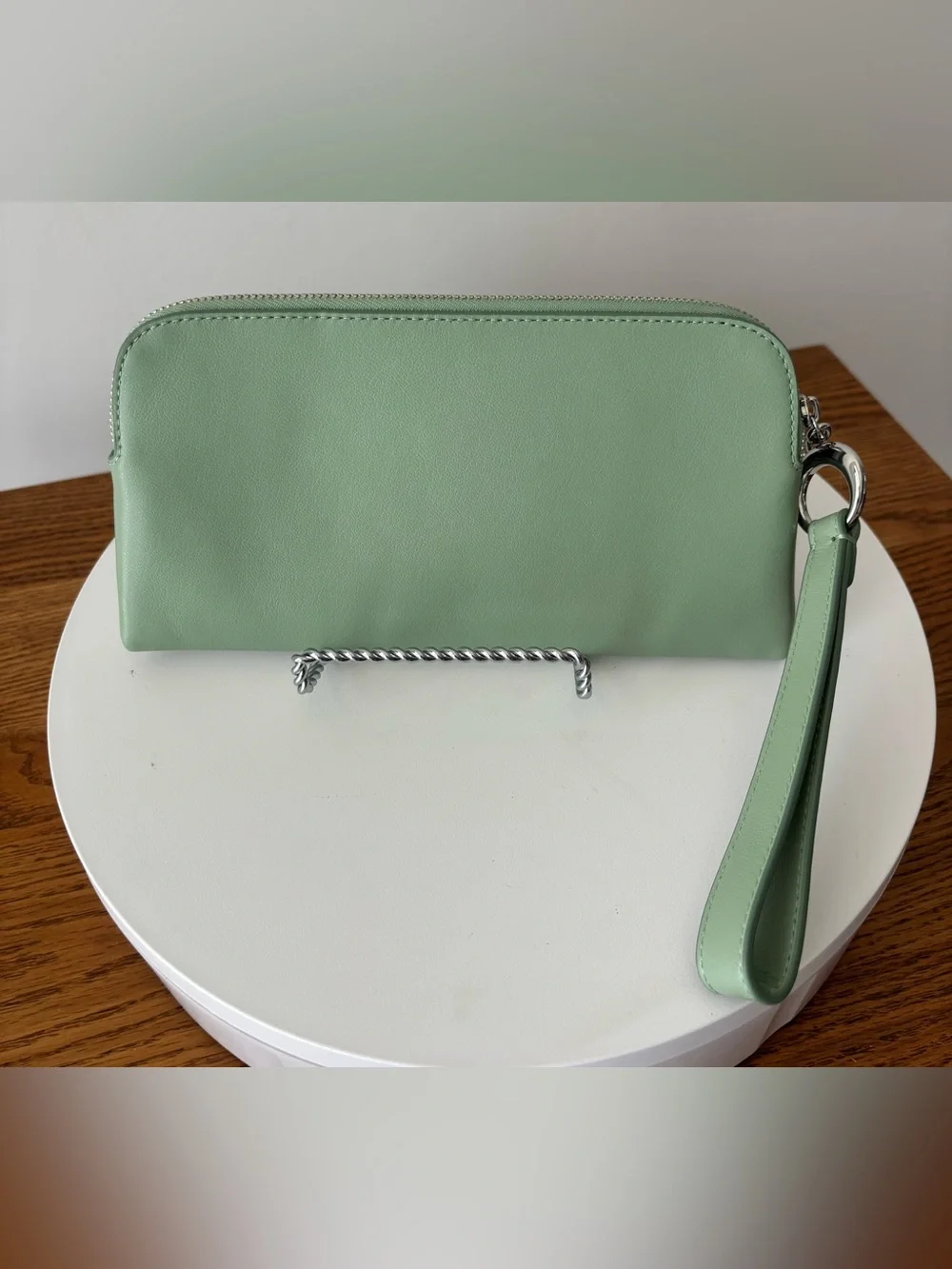 kate spade effortlessly chic